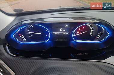 Внедорожник / Кроссовер Peugeot 2008 2016 в 