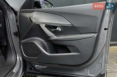 Внедорожник / Кроссовер Peugeot 2008 2024 в 