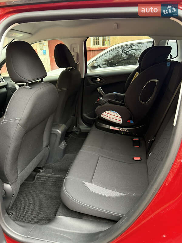 Внедорожник / Кроссовер Peugeot 2008 2019 в Чернигове фото 13 Внедорожник / Кроссовер Peugeot 2008 2019 в Чернигове