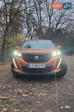 Внедорожник / Кроссовер Peugeot 2008 2021 в Киеве