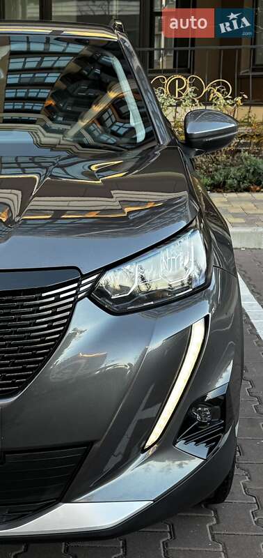 Внедорожник / Кроссовер Peugeot 2008 2021 в Киеве