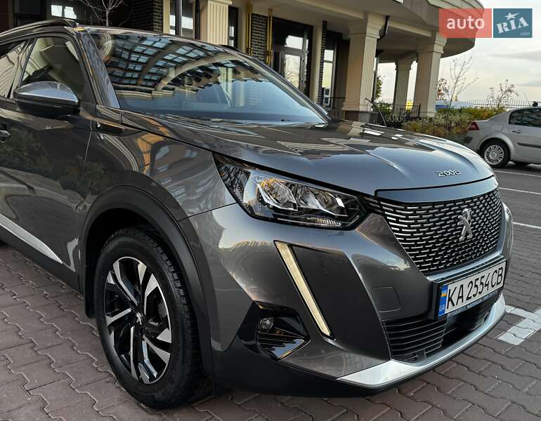 Внедорожник / Кроссовер Peugeot 2008 2021 в Киеве