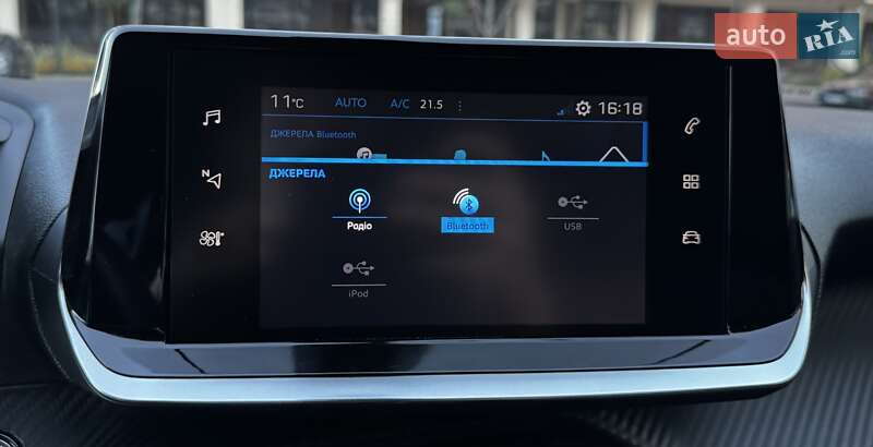 Внедорожник / Кроссовер Peugeot 2008 2021 в Киеве