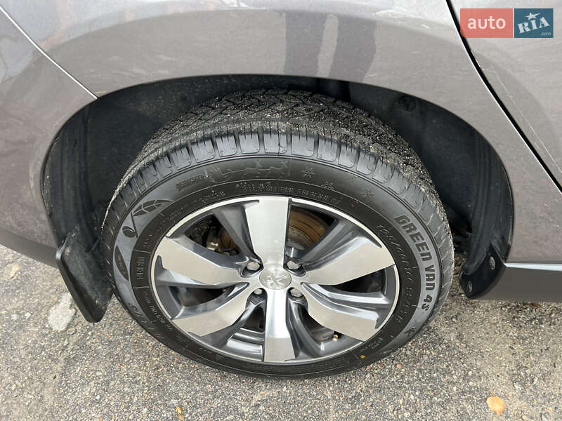 Внедорожник / Кроссовер Peugeot 2008 2013 в Бердичеве