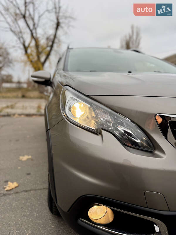 Внедорожник / Кроссовер Peugeot 2008 2017 в Николаеве
