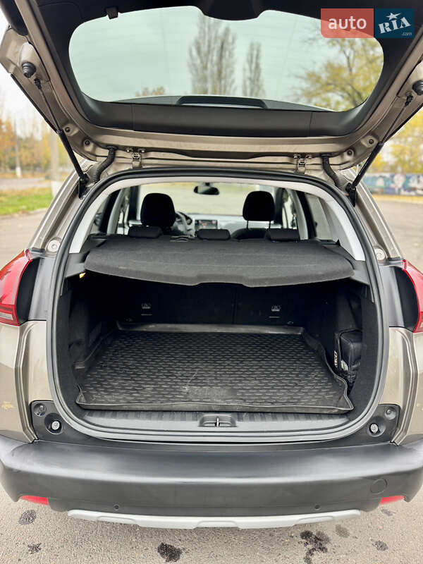 Внедорожник / Кроссовер Peugeot 2008 2017 в Николаеве