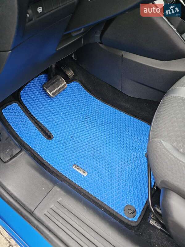 Позашляховик / Кросовер Peugeot 2008 2020 в Стрию