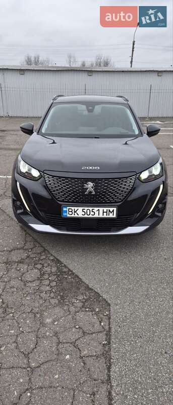 Внедорожник / Кроссовер Peugeot 2008 2021 в Киеве
