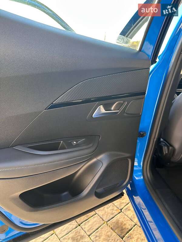 Позашляховик / Кросовер Peugeot 2008 2020 в Івано-Франківську