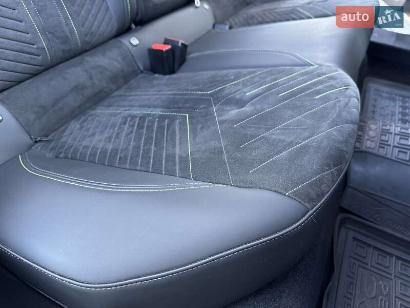 Внедорожник / Кроссовер Peugeot 2008 2023 в Киеве