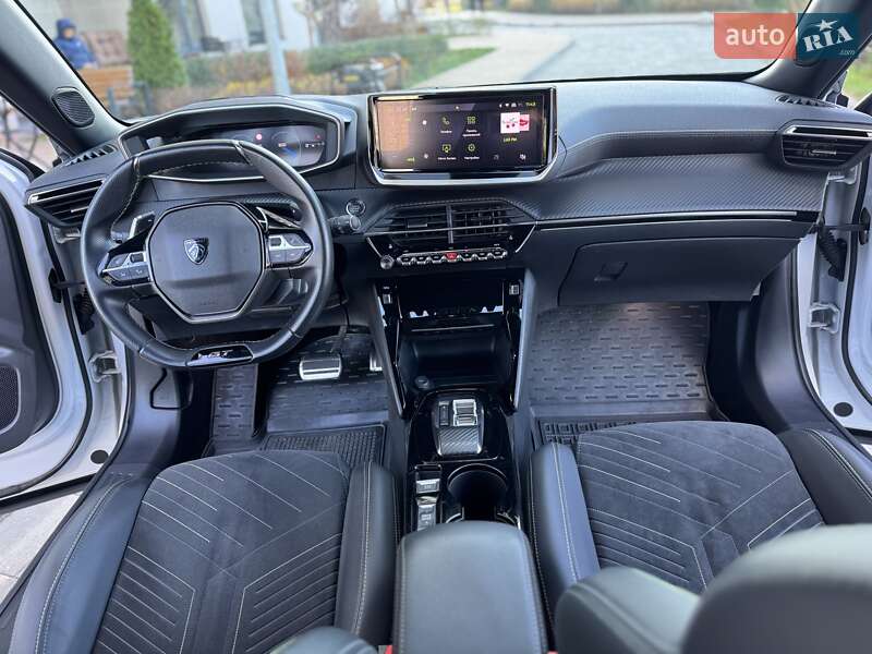 Внедорожник / Кроссовер Peugeot 2008 2023 в Киеве