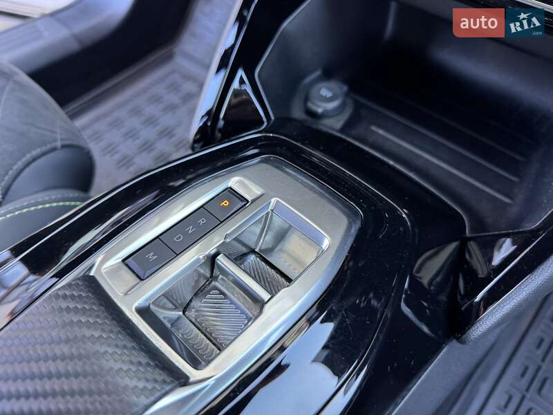 Внедорожник / Кроссовер Peugeot 2008 2023 в Киеве