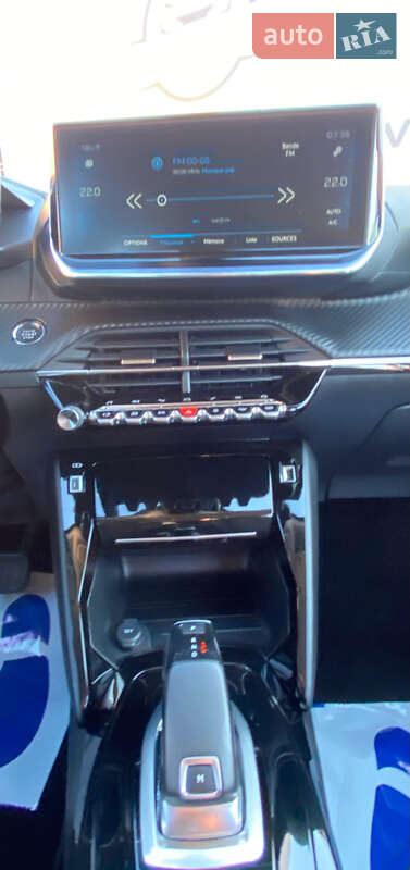 Внедорожник / Кроссовер Peugeot 2008 2021 в Ровно