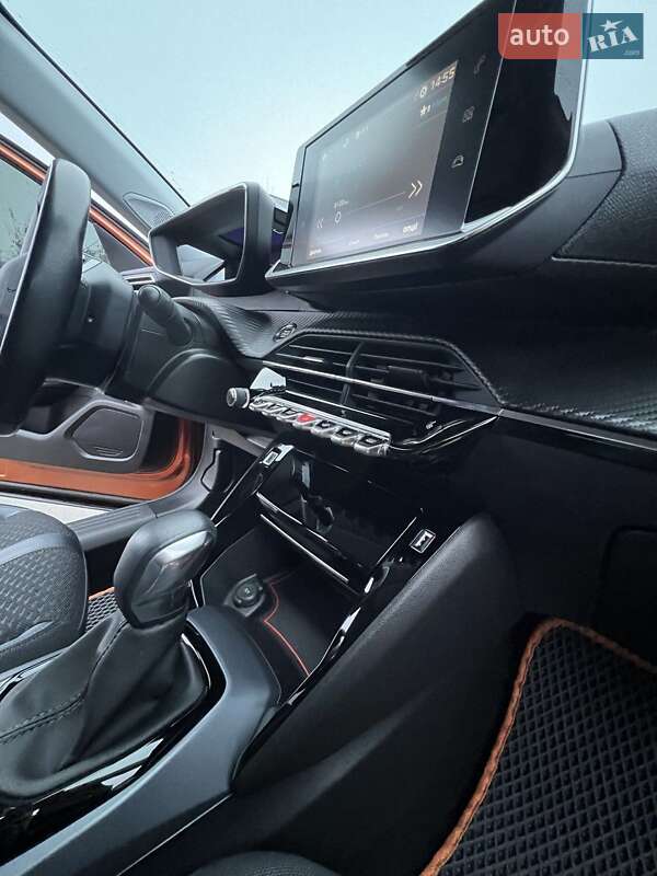 Внедорожник / Кроссовер Peugeot 2008 2020 в Харькове