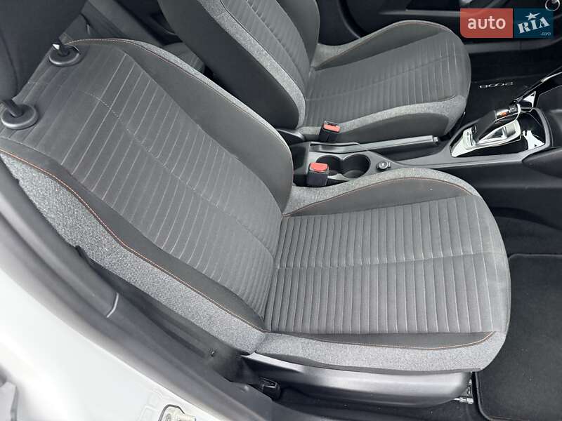 Позашляховик / Кросовер Peugeot 2008 2021 в Одесі