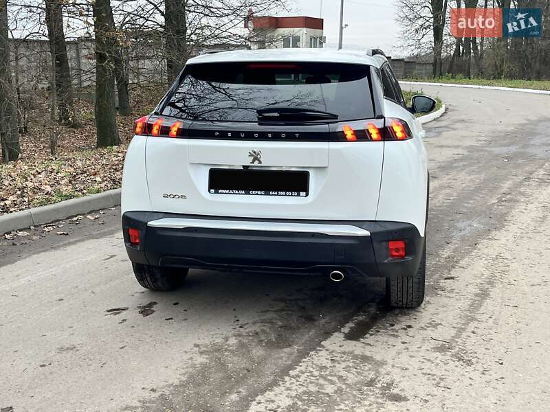 Внедорожник / Кроссовер Peugeot 2008 2020 в Киеве