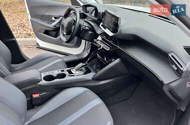 Внедорожник / Кроссовер Peugeot 2008 2020 в Киеве