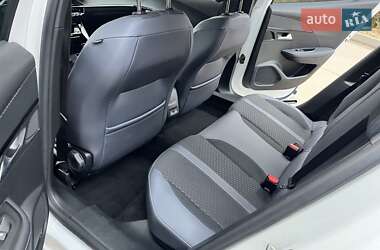 Внедорожник / Кроссовер Peugeot 2008 2020 в Киеве