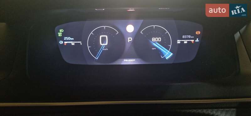 Позашляховик / Кросовер Peugeot 2008 2023 в Краснограді