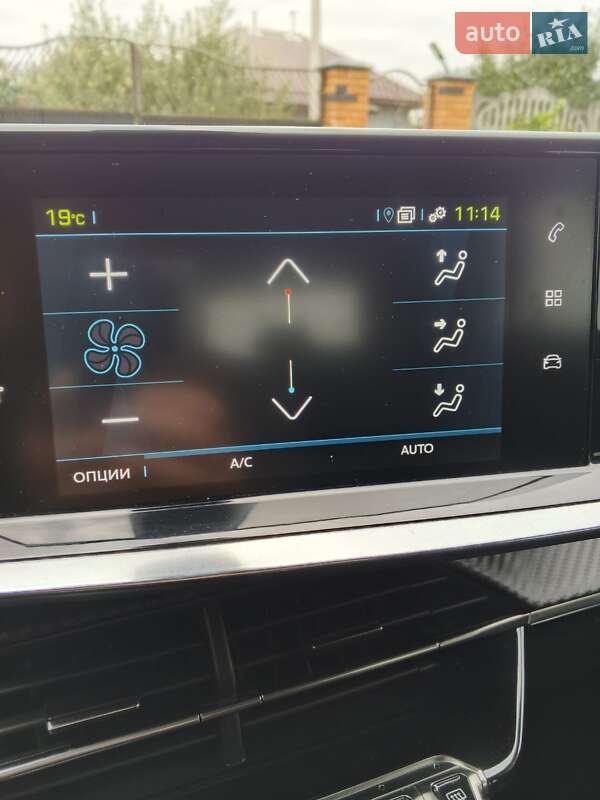 Позашляховик / Кросовер Peugeot 2008 2020 в Полтаві