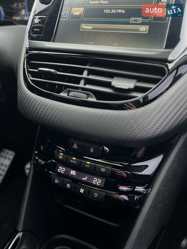 Внедорожник / Кроссовер Peugeot 2008 2015 в Одессе