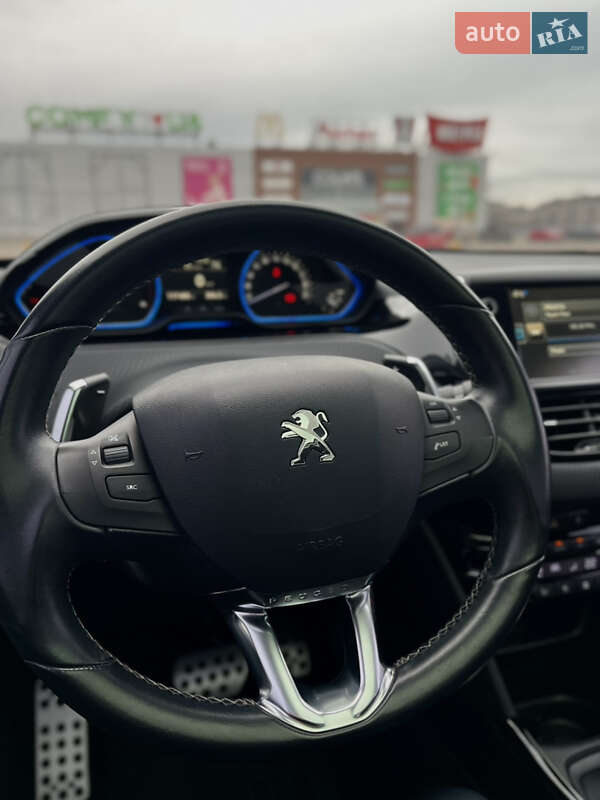 Внедорожник / Кроссовер Peugeot 2008 2015 в Одессе