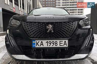 Внедорожник / Кроссовер Peugeot 2008 2021 в Киеве