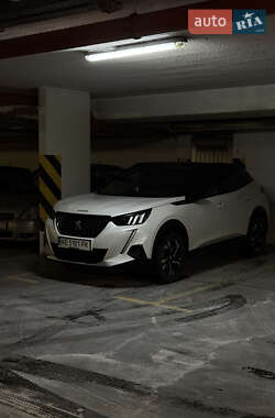 Внедорожник / Кроссовер Peugeot 2008 2021 в Львове