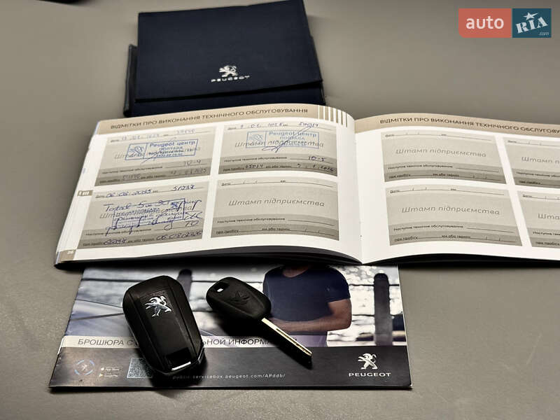 Внедорожник / Кроссовер Peugeot 2008 2021 в Киеве