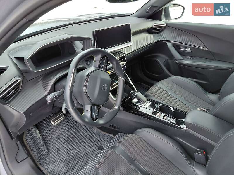 Внедорожник / Кроссовер Peugeot 2008 2021 в Шостке