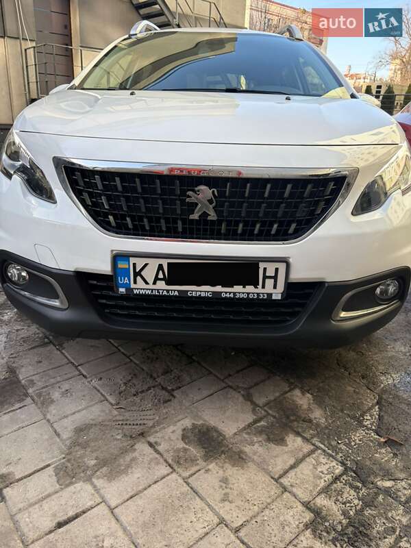 Внедорожник / Кроссовер Peugeot 2008 2019 в Киеве