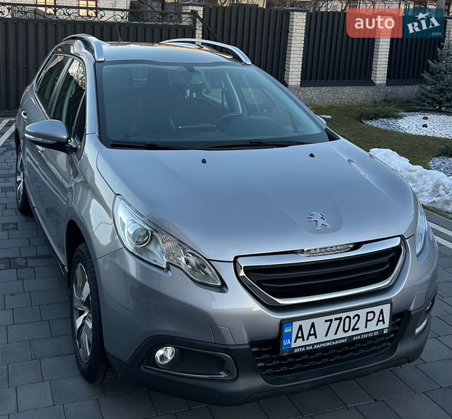 Внедорожник / Кроссовер Peugeot 2008 2016 в Шепетовке