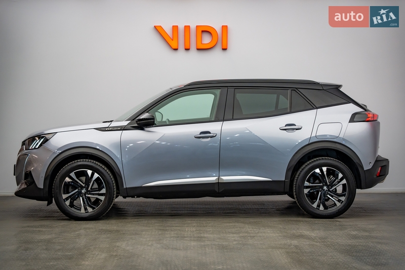 Внедорожник / Кроссовер Peugeot 2008 2020 в Киеве