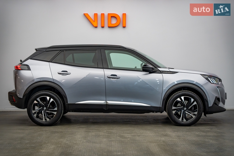 Внедорожник / Кроссовер Peugeot 2008 2020 в Киеве