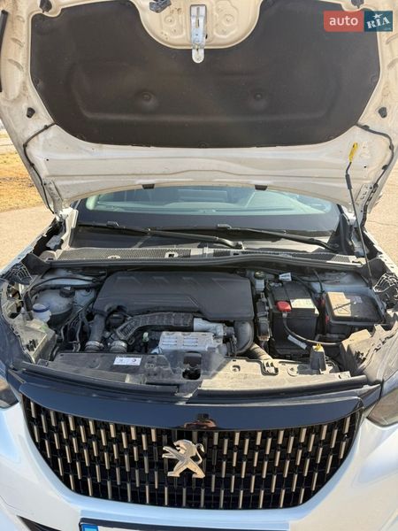 Внедорожник / Кроссовер Peugeot 2008 2020 в Львове