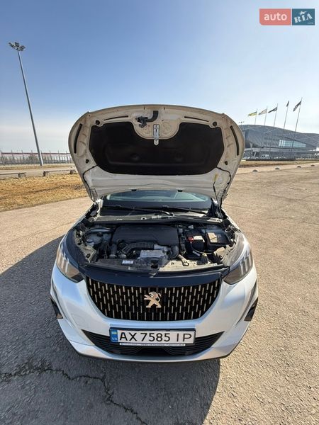 Внедорожник / Кроссовер Peugeot 2008 2020 в Львове