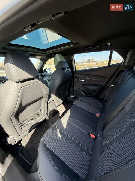 Внедорожник / Кроссовер Peugeot 2008 2020 в Львове