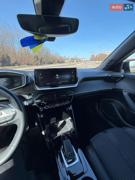 Внедорожник / Кроссовер Peugeot 2008 2020 в Львове