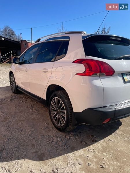 Внедорожник / Кроссовер Peugeot 2008 2014 в Львове