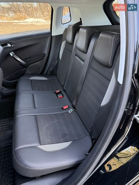 Внедорожник / Кроссовер Peugeot 2008 2017 в Тернополе