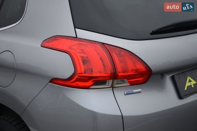 Внедорожник / Кроссовер Peugeot 2008 2016 в Киеве