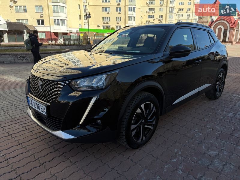Внедорожник / Кроссовер Peugeot 2008 2021 в Киеве