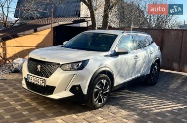 Внедорожник / Кроссовер Peugeot 2008 2020 в Киеве