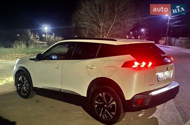 Внедорожник / Кроссовер Peugeot 2008 2020 в Киеве