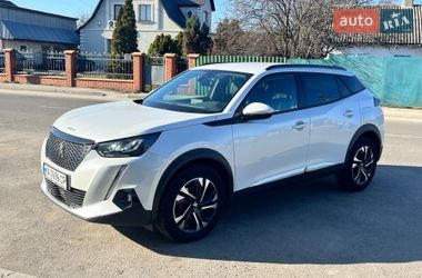 Внедорожник / Кроссовер Peugeot 2008 2020 в Киеве