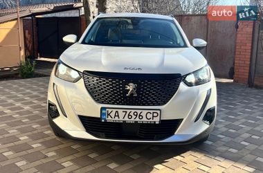 Внедорожник / Кроссовер Peugeot 2008 2020 в Киеве