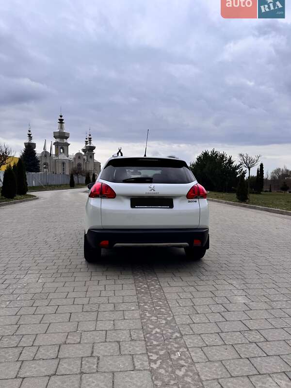 Внедорожник / Кроссовер Peugeot 2008 2014 в Львове фото 3 Внедорожник / Кроссовер Peugeot 2008 2014 в Львове