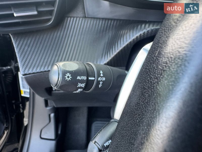 Позашляховик / Кросовер Peugeot 2008 2020 в Києві