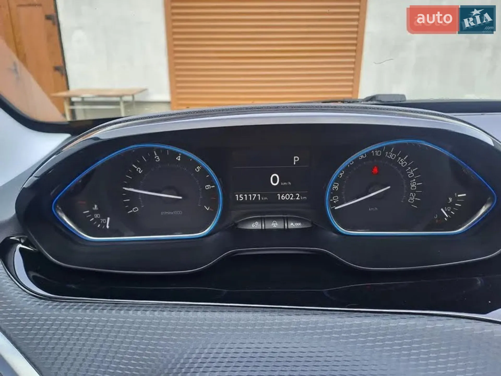 Peugeot 2008 2015 VIN VF3CUHNZTFY151347 фото оголошення 2 з 16