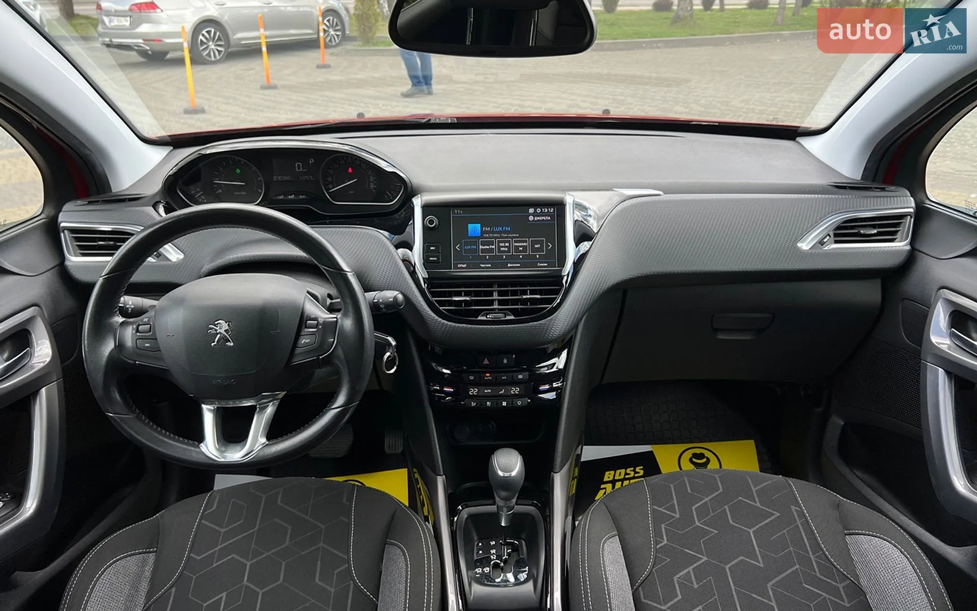 2017 Peugeot 2008 - мініатюра 12